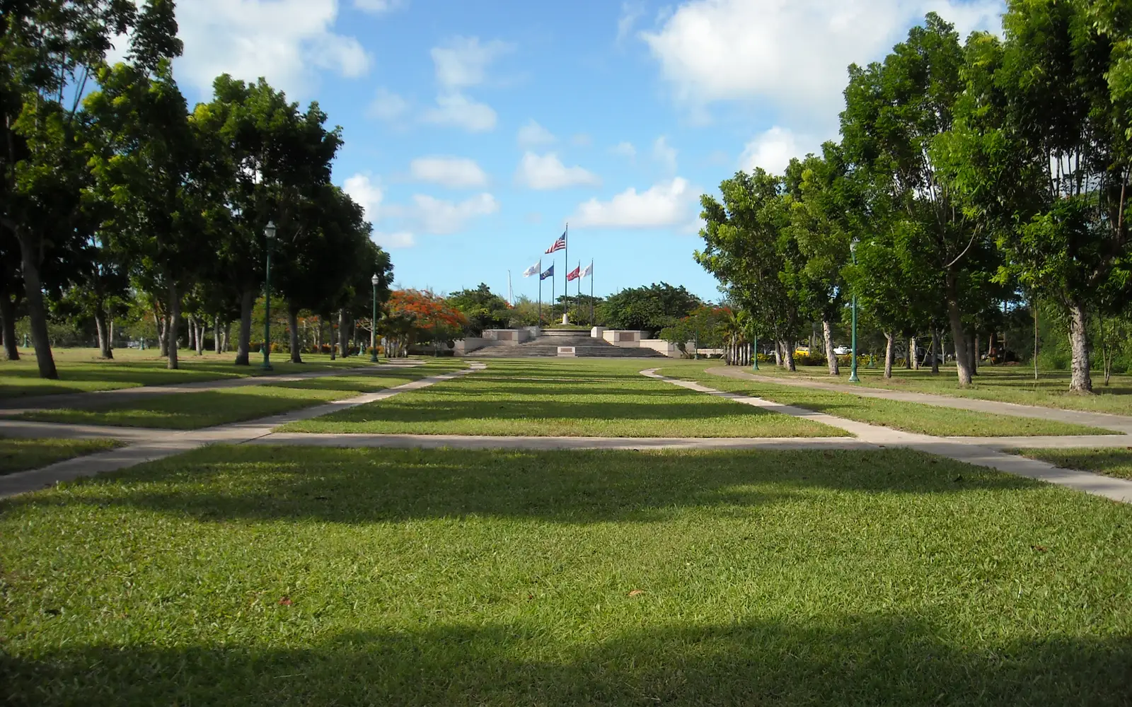 Large lawn in front of the memorial.