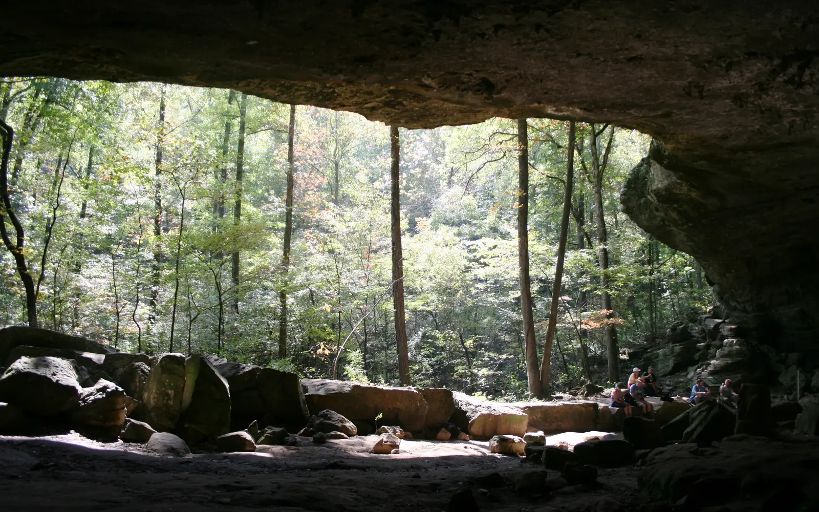 A large bluff shelter near Buffalo Point.