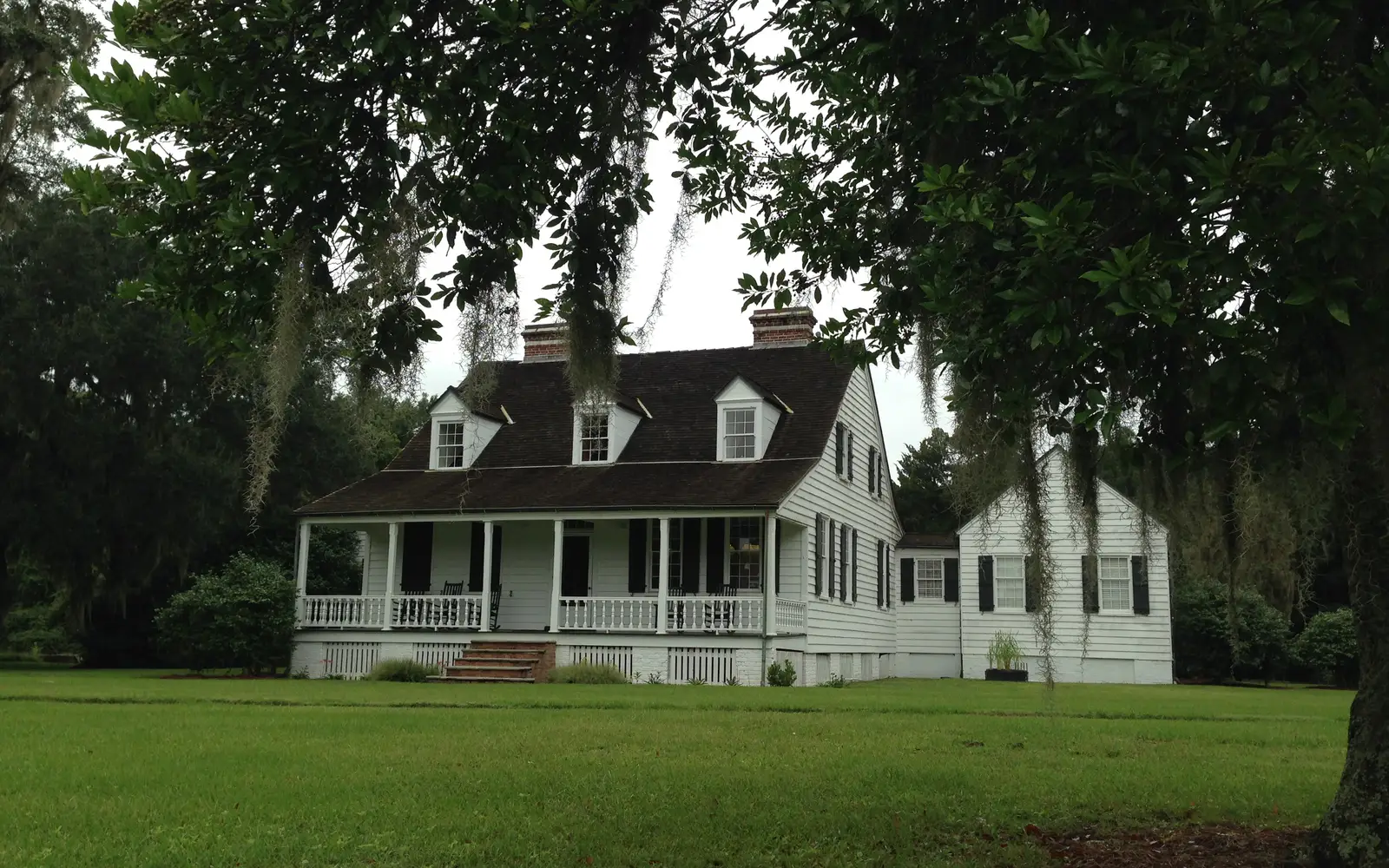1828 Lowcountry cottage and grounds