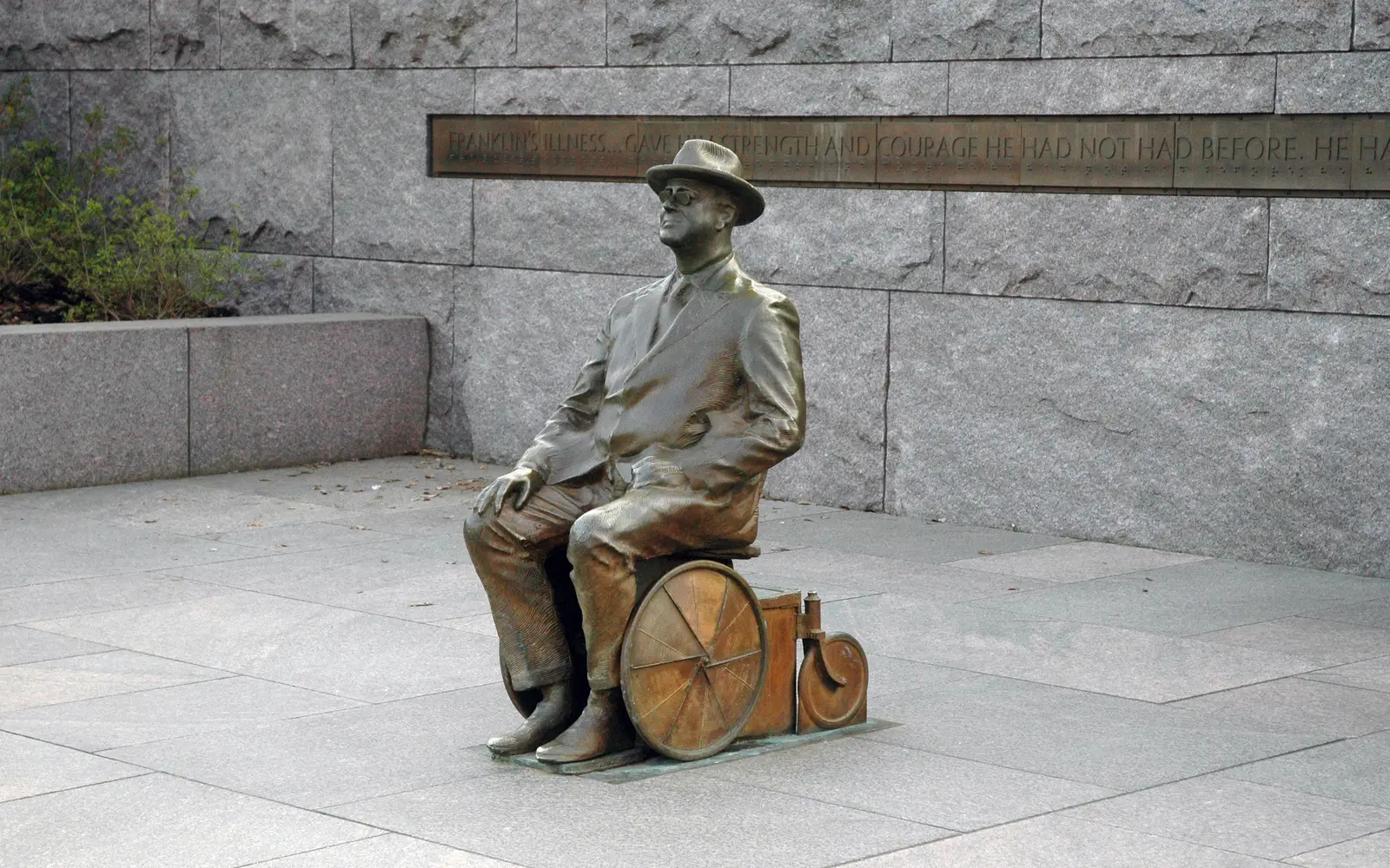 Picture of FDR in a wheel chair within his memorial