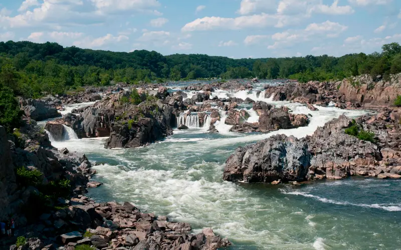 Water pouring down rocks at Great Falls