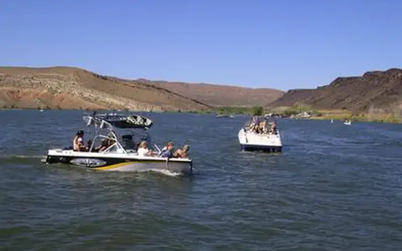 Boating Dixie