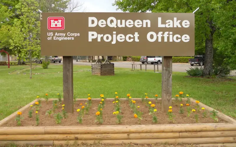 De Queen Lake